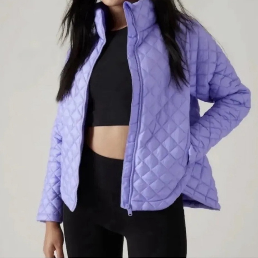 ATHLETA WHISPER FEATHERLESS PUFFER JACKET GUC